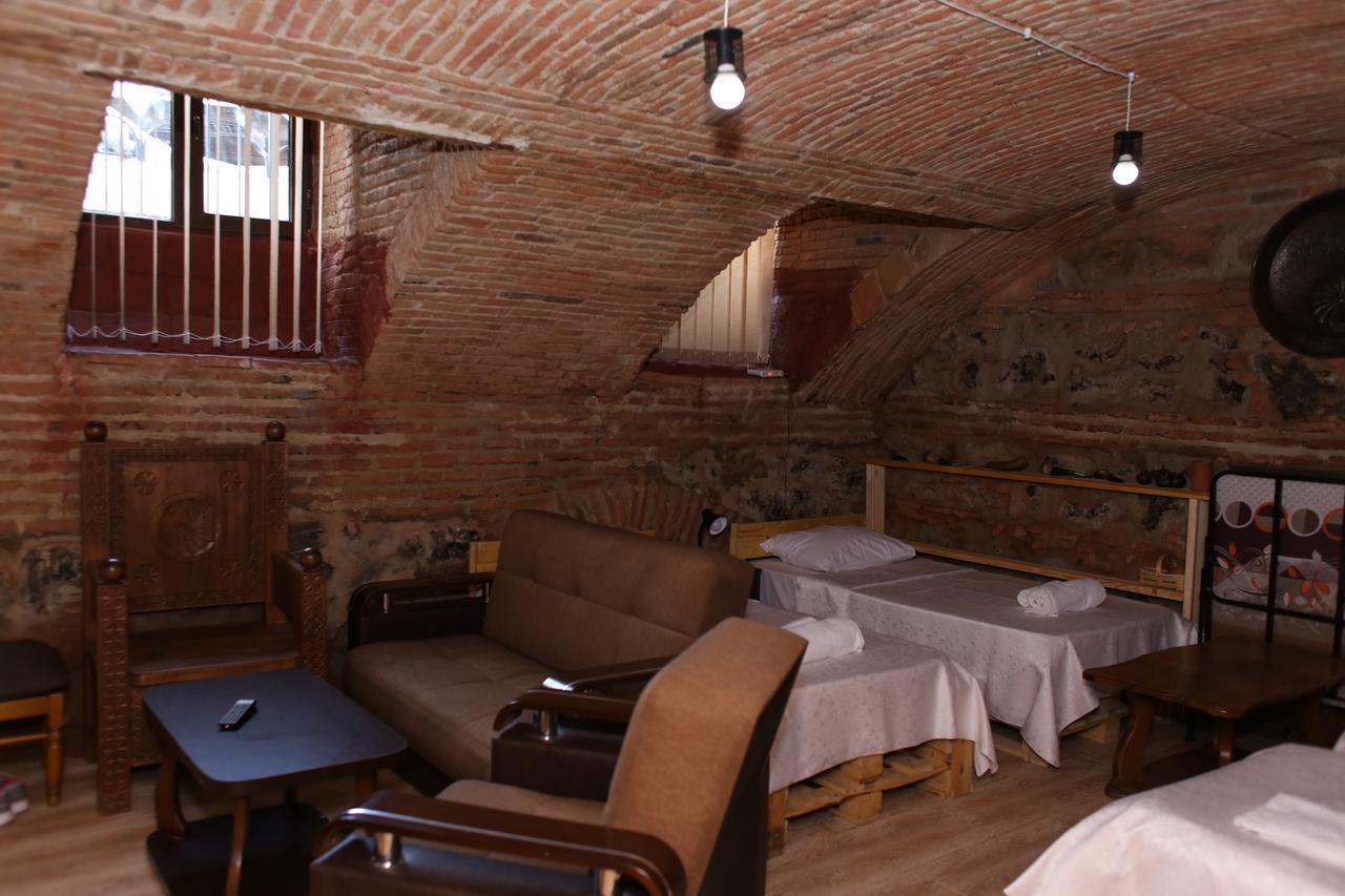Guest House Kakabadzeebi 9 Tbilisi Eksteriør billede
